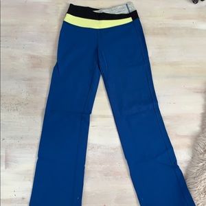 Wunder under yoga pants